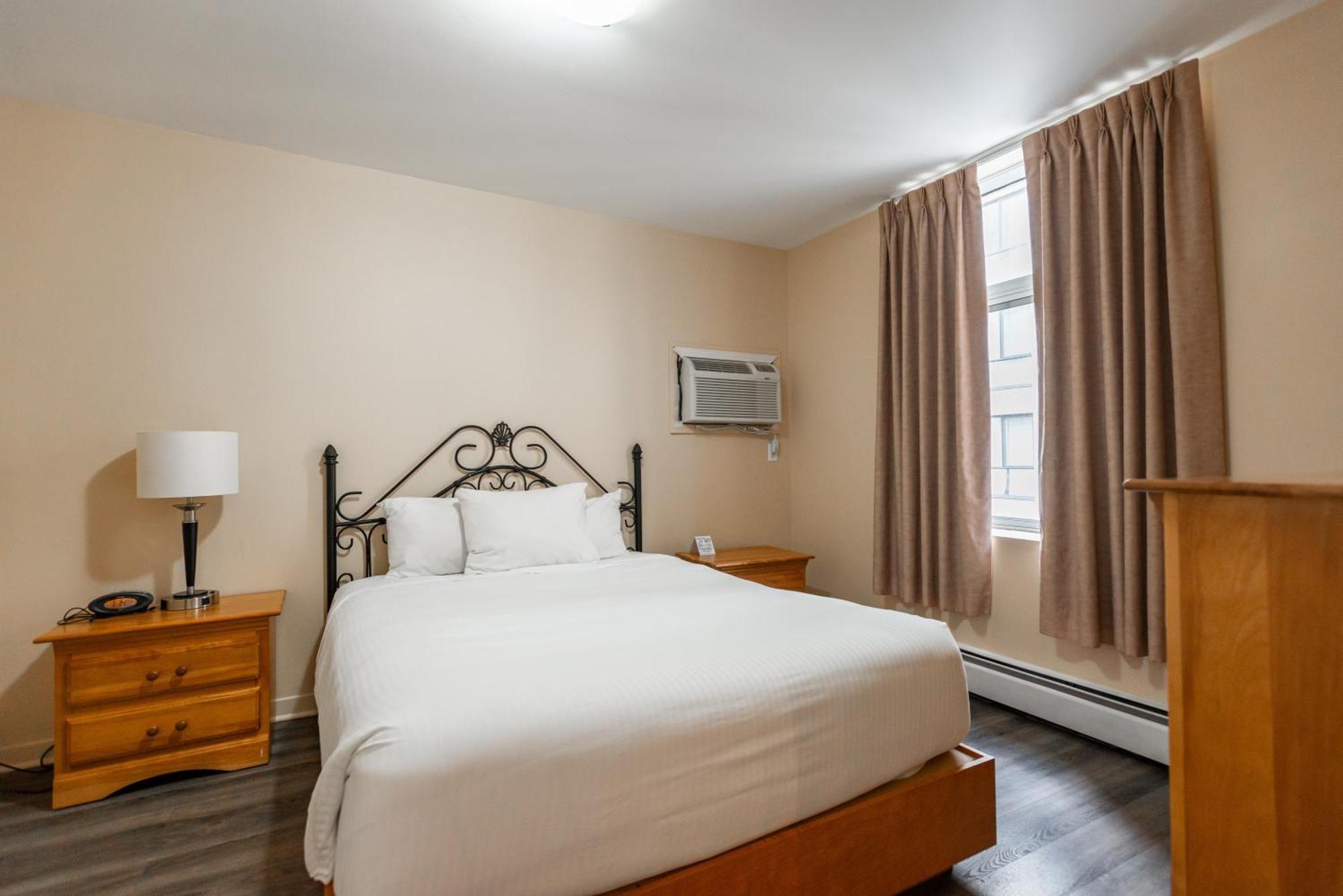 Two-Bedroom Suite,1549627396:JPEG